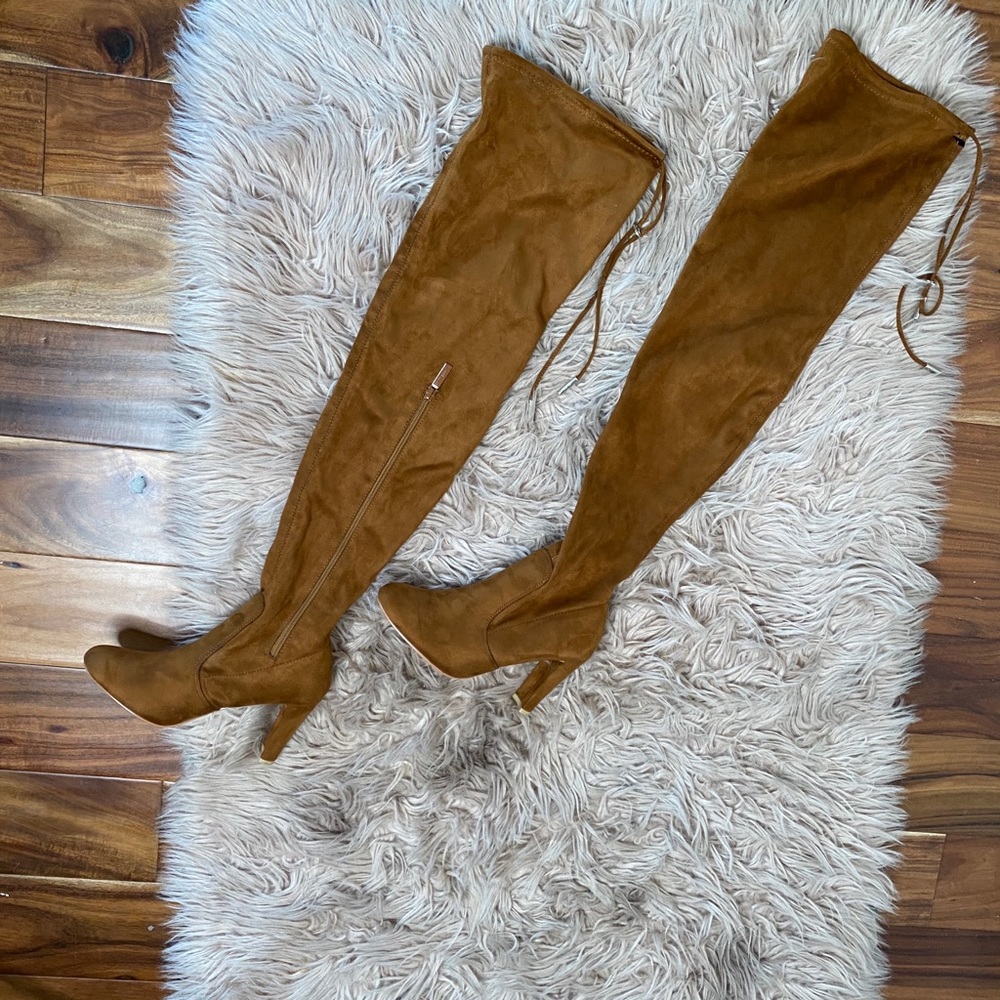 Nature Breeze SZ 7 Knee high boots! SUEDE